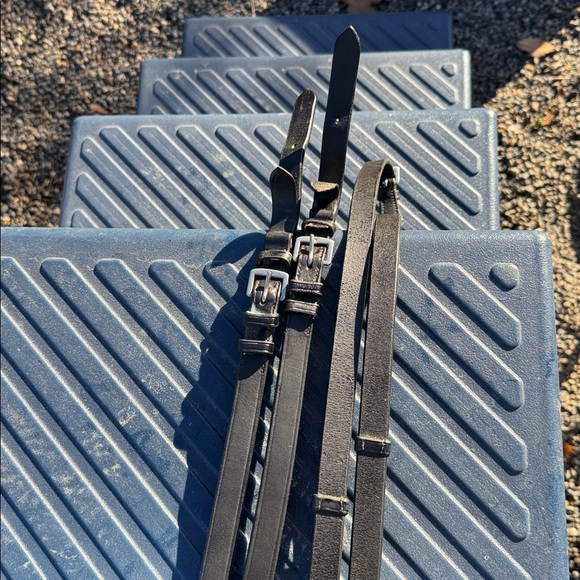 Black Nunn Finer dressage bridle with reins - Picture 5 of 6